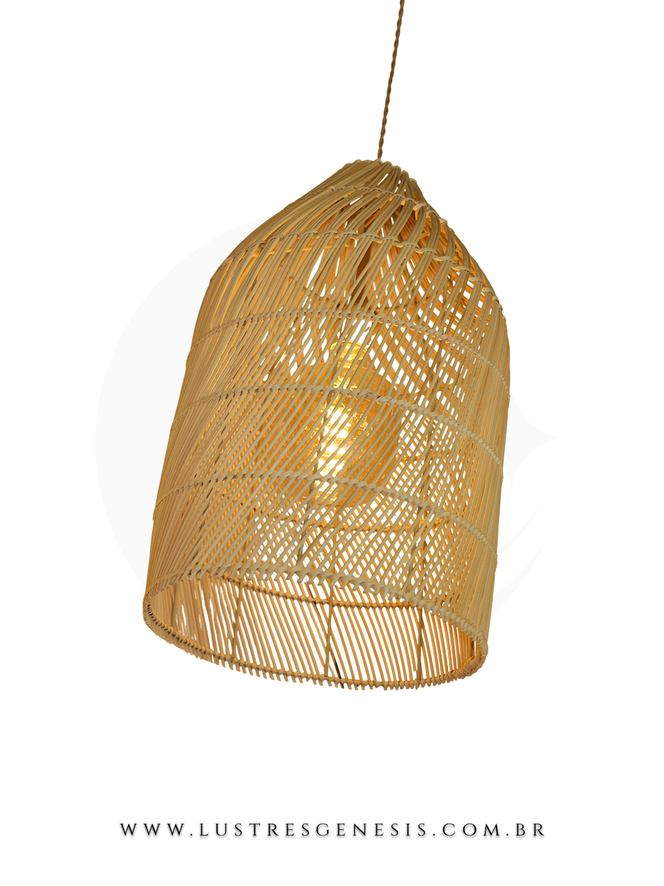 Pendente Gambier de 50cm em fibra natural de rattan, iluminado, ideal para mesas, balcão de cozinha e área gourmet.